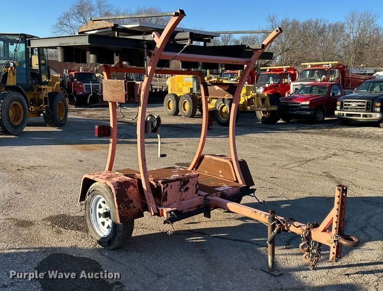 image for item DQ6257 2010 National Signal 25L arrow board trailer