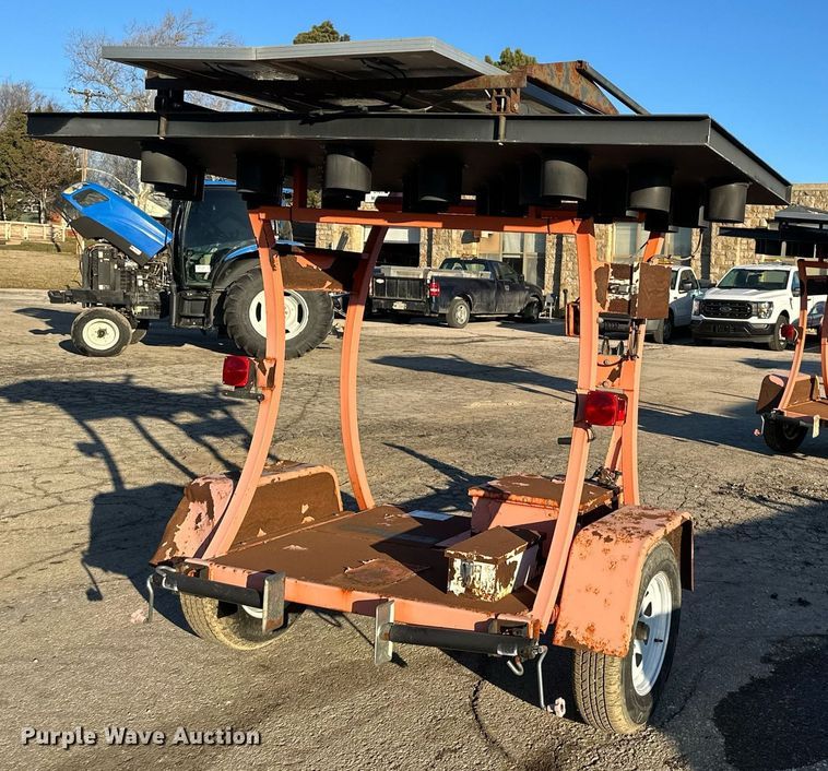 image for item DQ6257 2010 National Signal 25L arrow board trailer