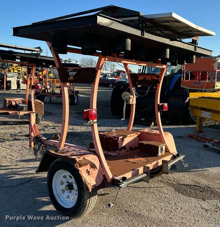 image for item DQ6257 2010 National Signal 25L arrow board trailer