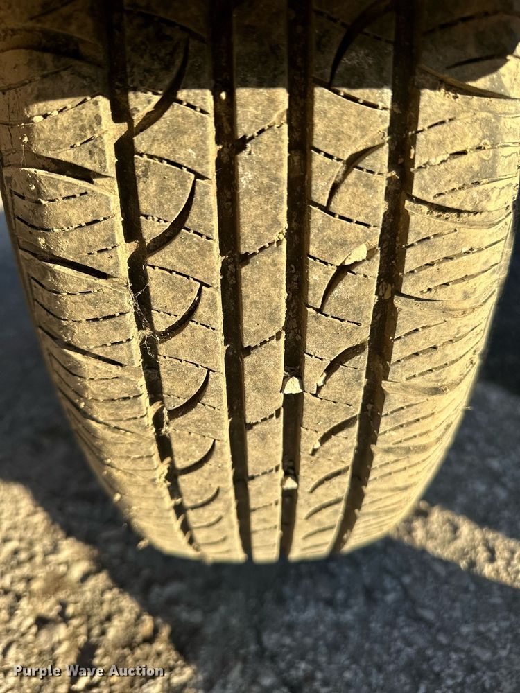 image for item DQ6257 2010 National Signal 25L arrow board trailer