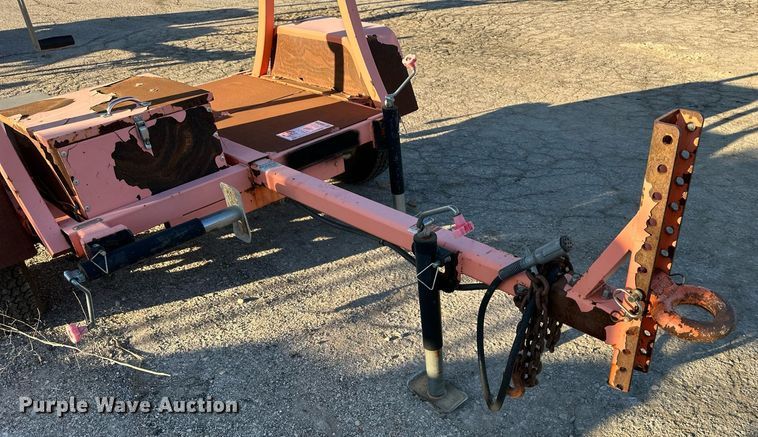 image for item DQ6258 2011 National Signal Areo-lite arrow board trailer