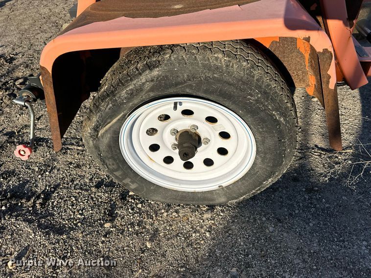 image for item DQ6258 2011 National Signal Areo-lite arrow board trailer