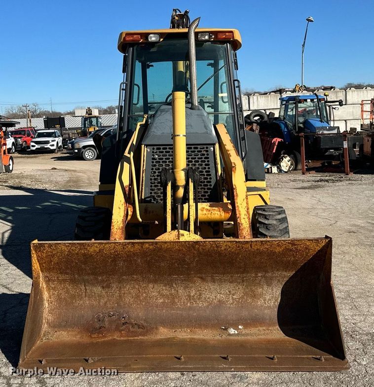 image for item DQ6259 2005 John Deere 310G backhoe