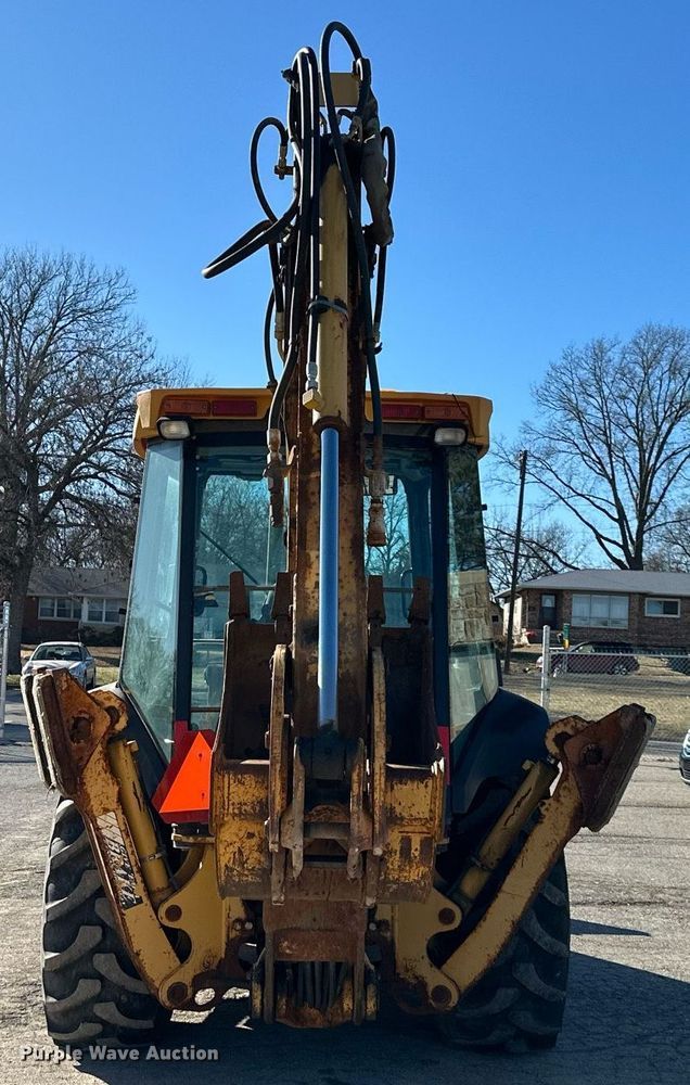 image for item DQ6259 2005 John Deere 310G backhoe