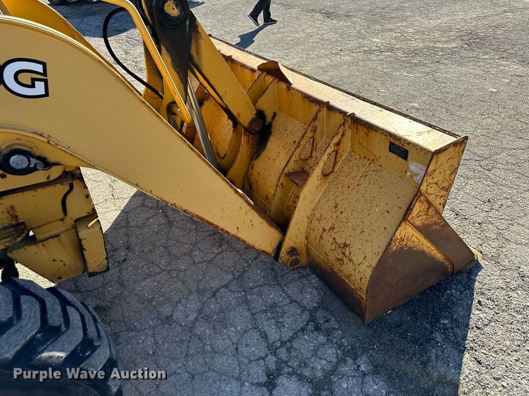 image for item DQ6259 2005 John Deere 310G backhoe