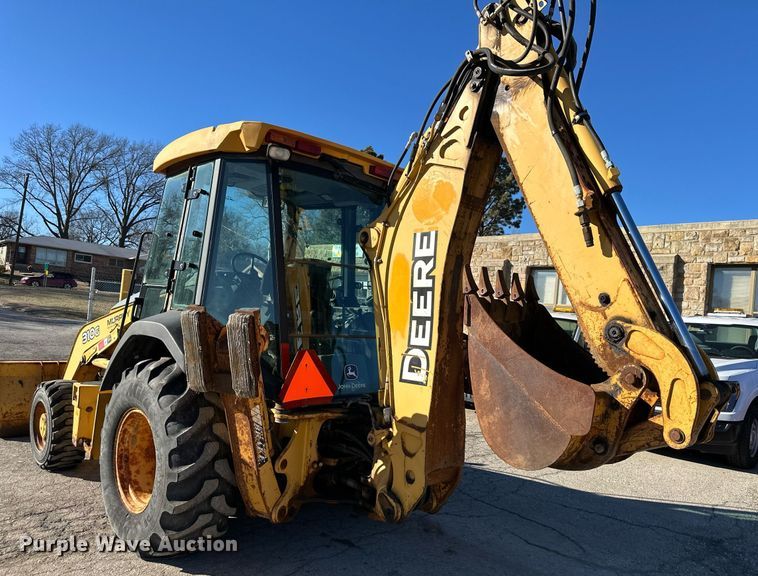 image for item DQ6259 2005 John Deere 310G backhoe