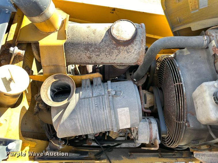 image for item DQ6259 2005 John Deere 310G backhoe