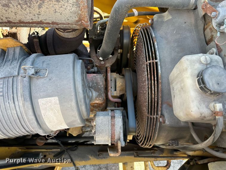 image for item DQ6259 2005 John Deere 310G backhoe