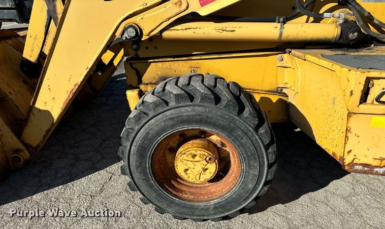 image for item DQ6259 2005 John Deere 310G backhoe