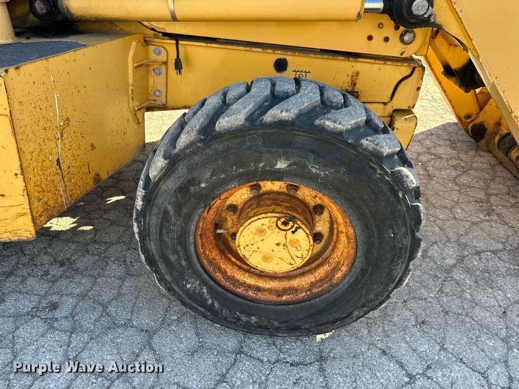 image for item DQ6259 2005 John Deere 310G backhoe