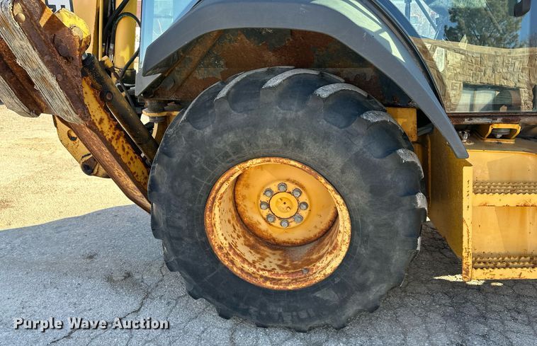 image for item DQ6259 2005 John Deere 310G backhoe