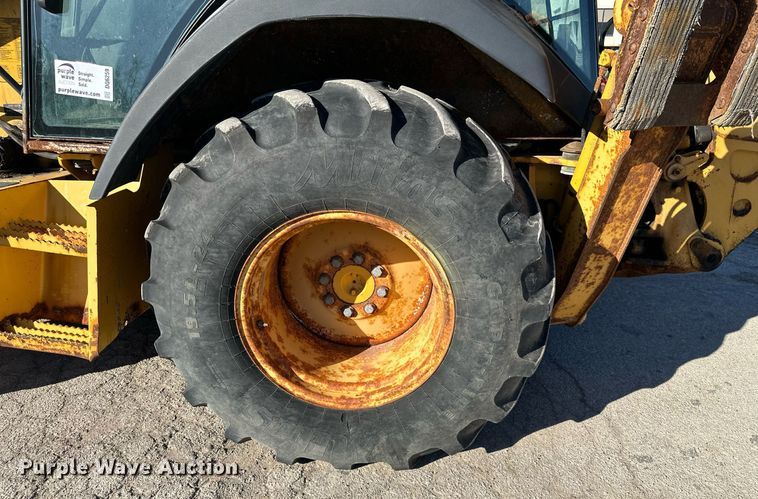 image for item DQ6259 2005 John Deere 310G backhoe