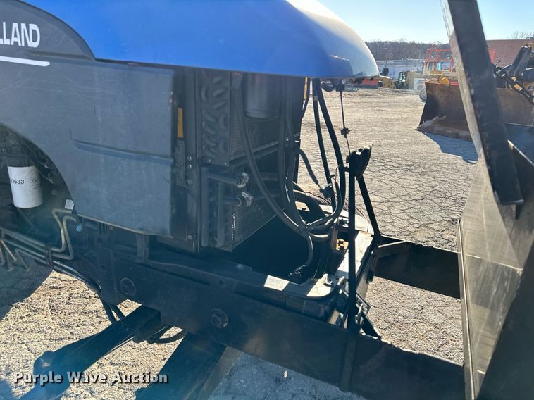 image for item DQ6260 2003 New Holland TS100 tractor