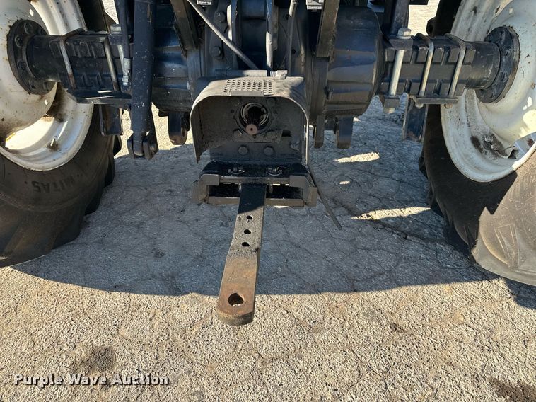 image for item DQ6260 2003 New Holland TS100 tractor