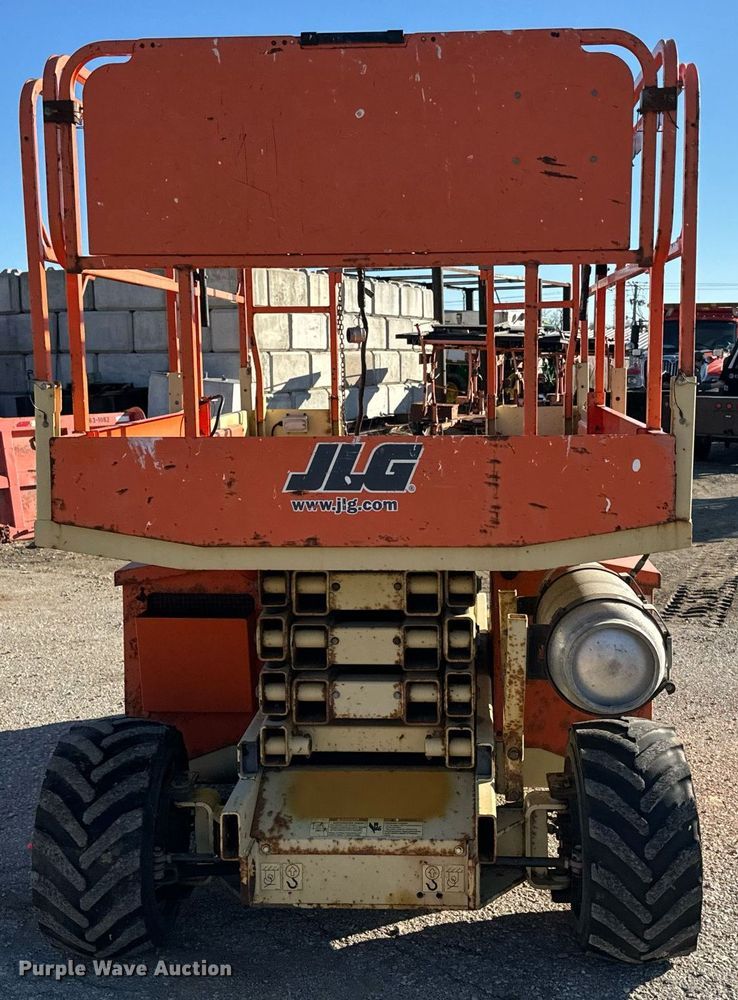 image for item DQ6261 2008 JLG 260MRT scissor lift