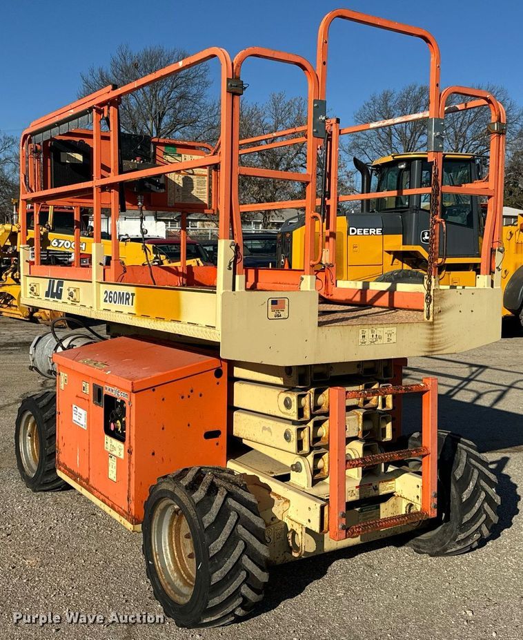 image for item DQ6261 2008 JLG 260MRT scissor lift