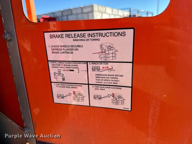 image for item DQ6261 2008 JLG 260MRT scissor lift