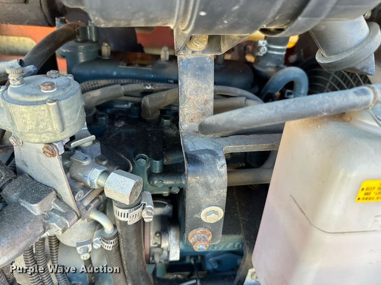 image for item DQ6261 2008 JLG 260MRT scissor lift