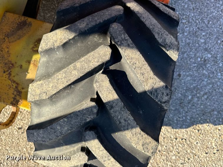 image for item DQ6261 2008 JLG 260MRT scissor lift