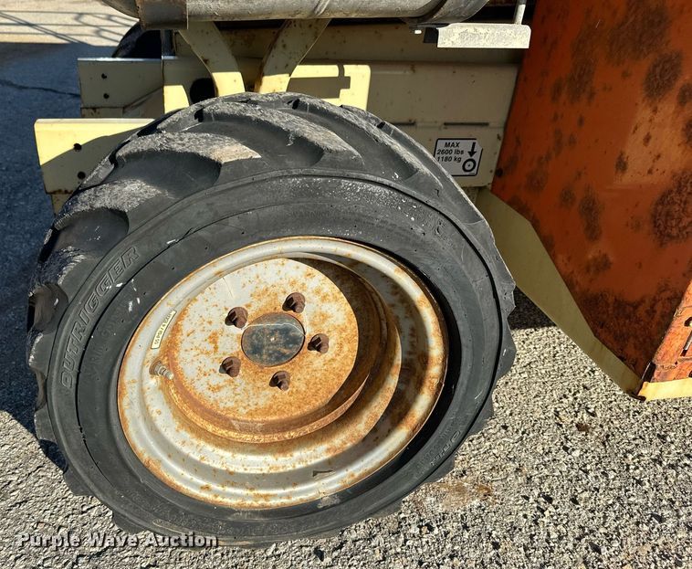 image for item DQ6261 2008 JLG 260MRT scissor lift