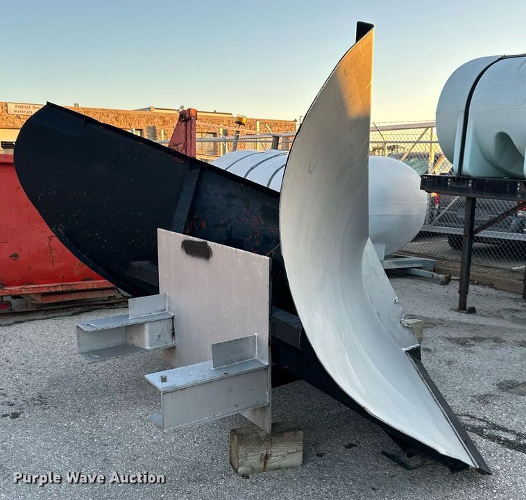 image for item DQ6262 Balderson BV11 V-plow