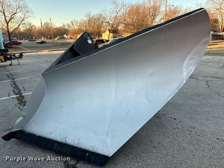 image for item DQ6262 Balderson BV11 V-plow