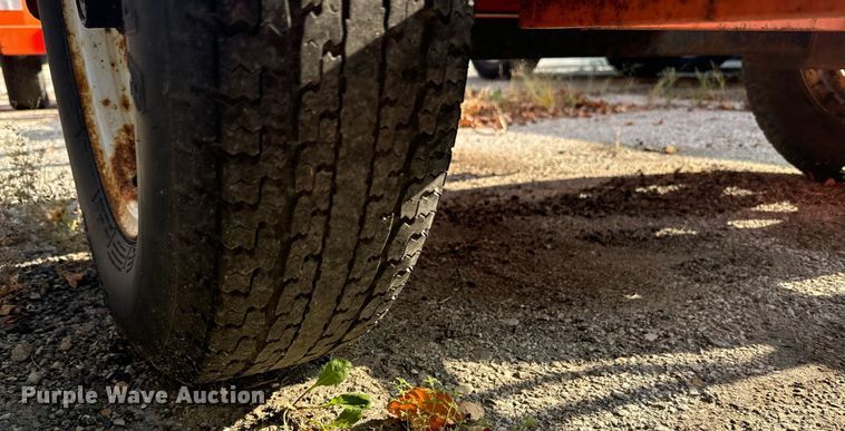 image for item DQ6268 2007 R.C. Flagman RCF2.4 traffic signal system