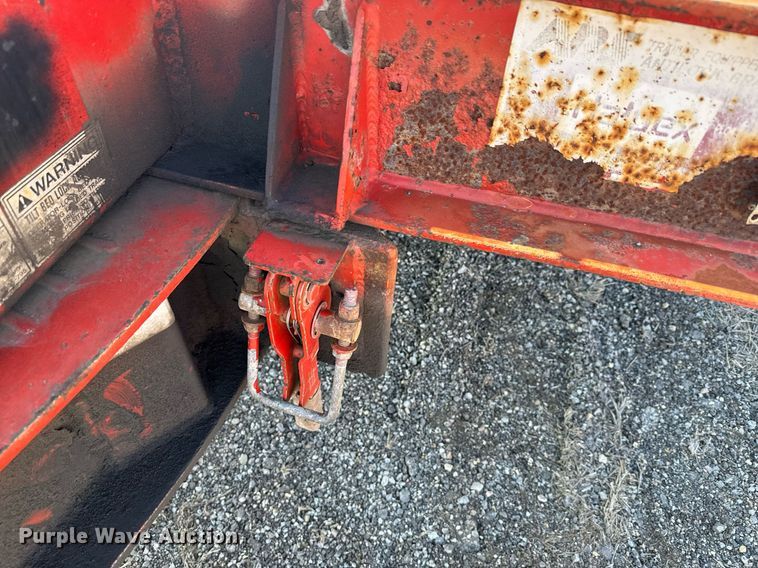 image for item DQ6297 2006 Trail-Eze TE401 tilt deck equipment trailer