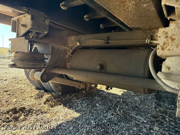 image for item DQ6297 2006 Trail-Eze TE401 tilt deck equipment trailer