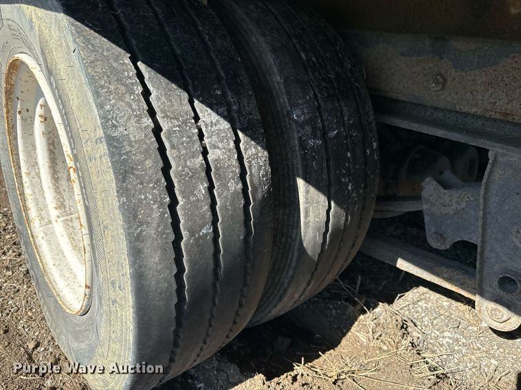 image for item DQ6297 2006 Trail-Eze TE401 tilt deck equipment trailer