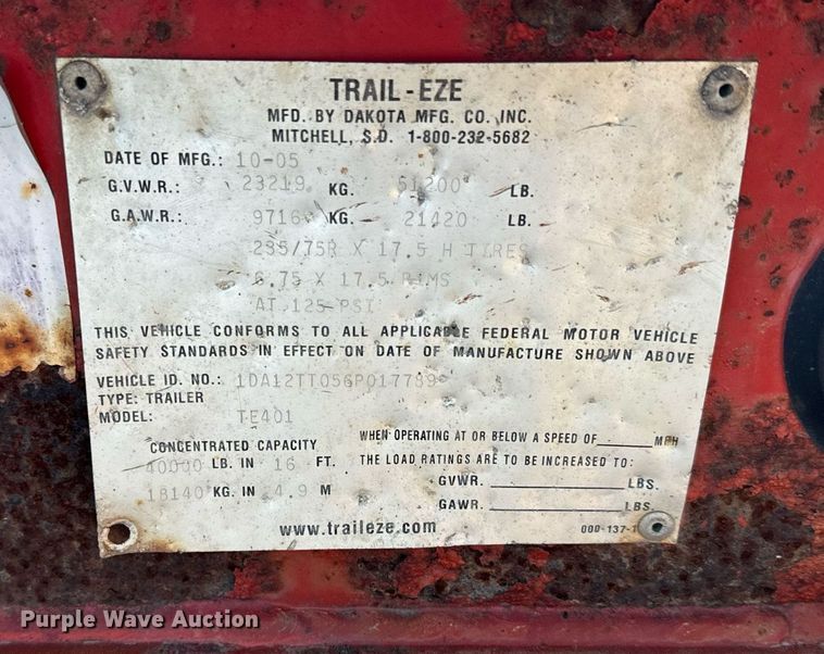 image for item DQ6297 2006 Trail-Eze TE401 tilt deck equipment trailer