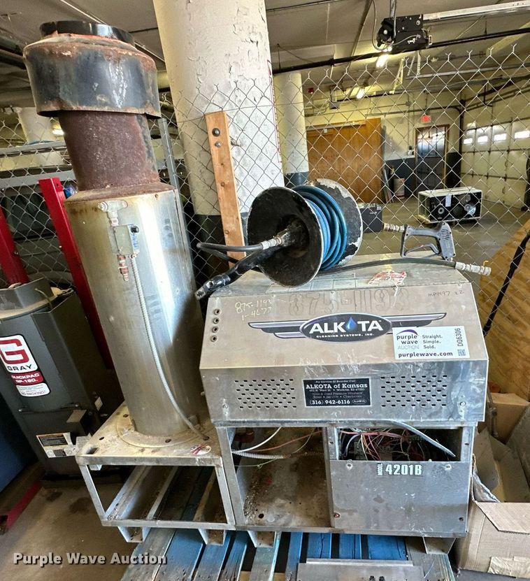 image for item DQ6306 2013 Alkota 4201B-AEUL hot pressure washer