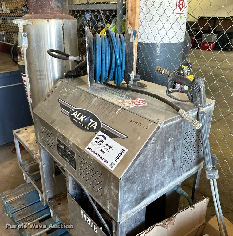 image for item DQ6306 2013 Alkota 4201B-AEUL hot pressure washer