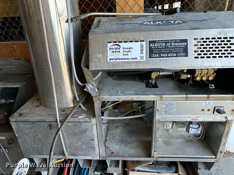 image for item DQ6307 2012 Alkota 4201T-NG-UL hot pressure washer