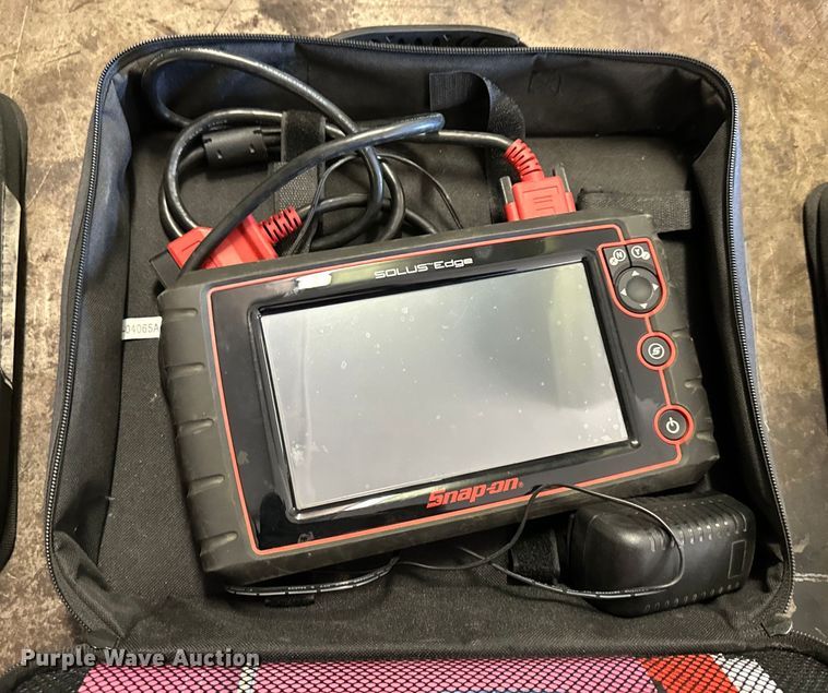 image for item DQ6311 2016 Snap-On Solus Edge oscilloscope