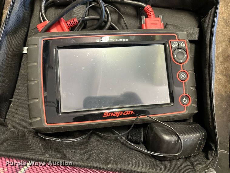 image for item DQ6311 2016 Snap-On Solus Edge oscilloscope