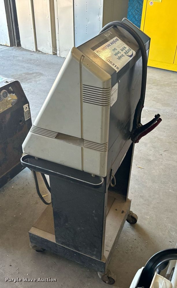 image for item DQ6315 Sun Vat-60 battery tester