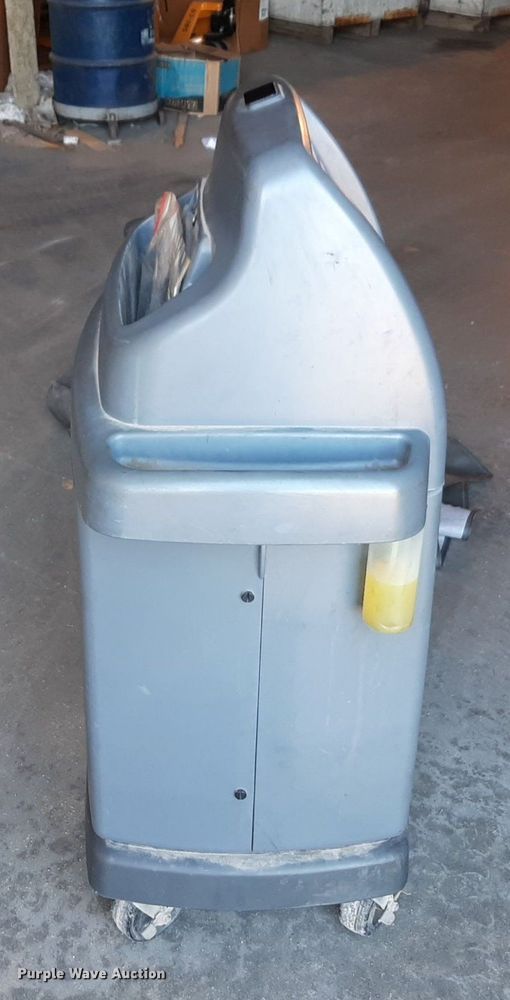 image for item DV9828 Robinair Cooltech 34700Z refrigerant recycler