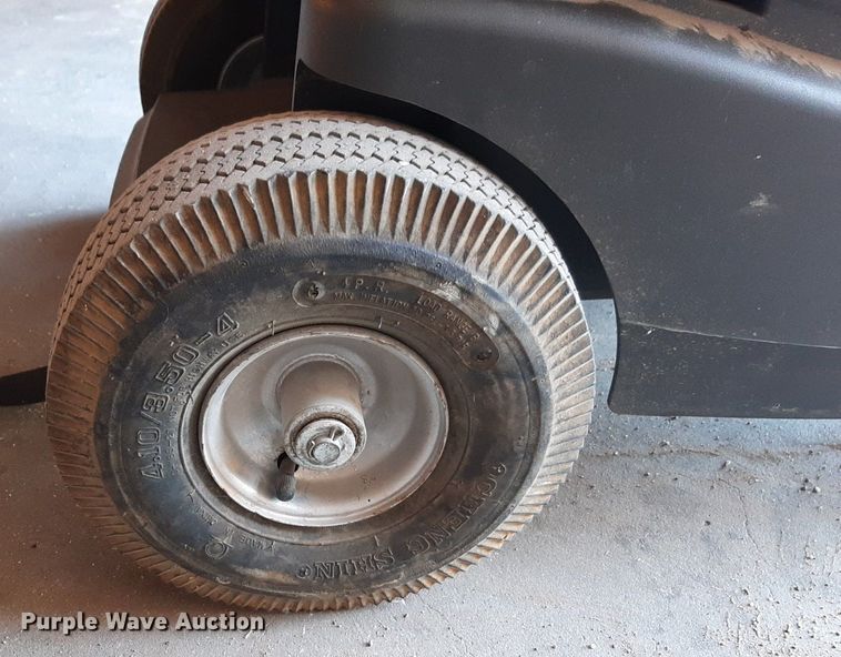 image for item DV9828 Robinair Cooltech 34700Z refrigerant recycler