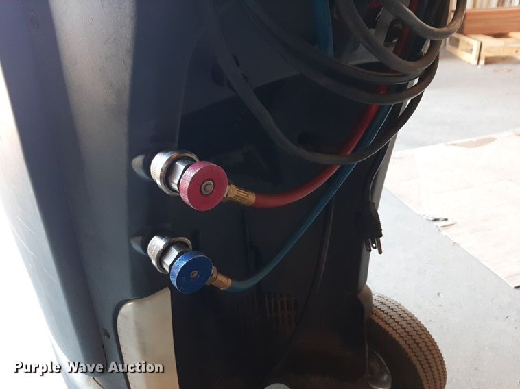 image for item DV9828 Robinair Cooltech 34700Z refrigerant recycler