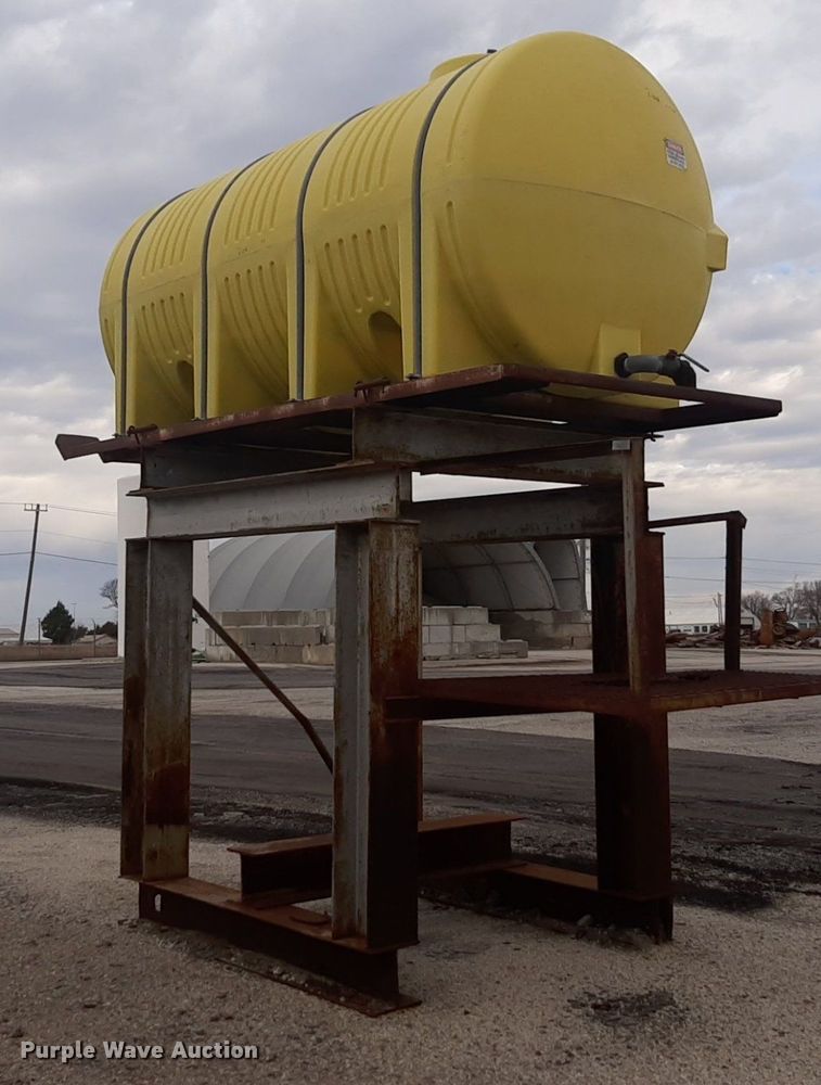 image for item DV9888 Salt brine tank