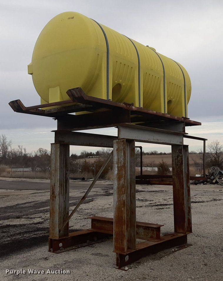 image for item DV9888 Salt brine tank