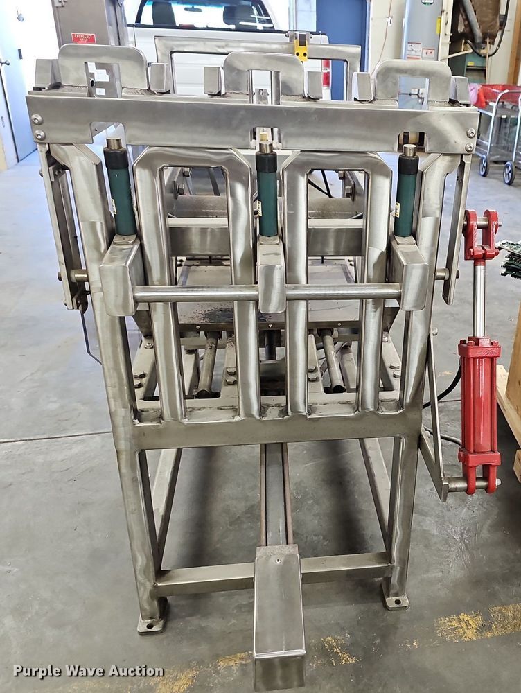 image for item NE9491 2007 PWM Compactor asphalt kneading compactor