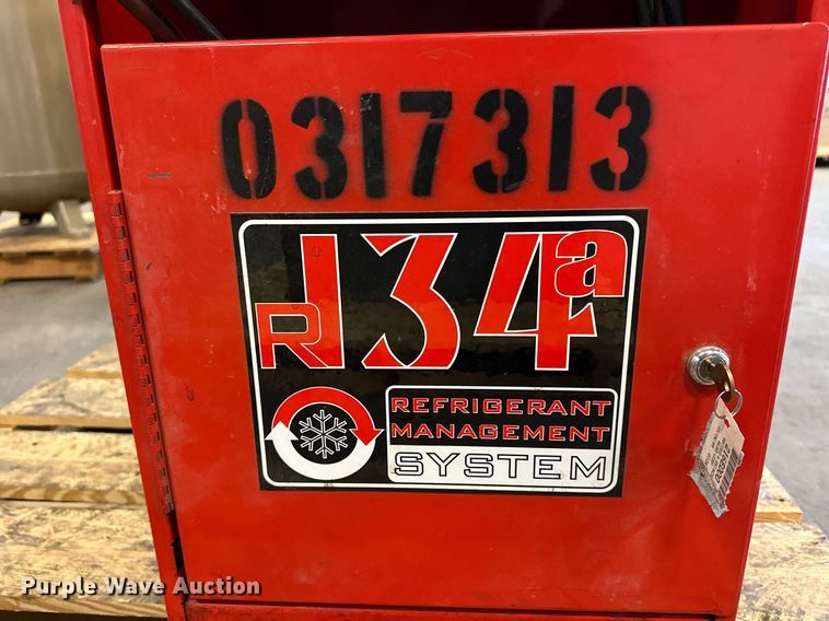 image for item NJ9306 2001 White Industries  1090ST refrigerant recycler