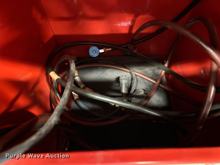 image for item NJ9306 2001 White Industries  1090ST refrigerant recycler