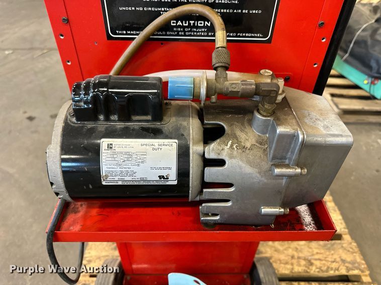 image for item NJ9306 2001 White Industries  1090ST refrigerant recycler