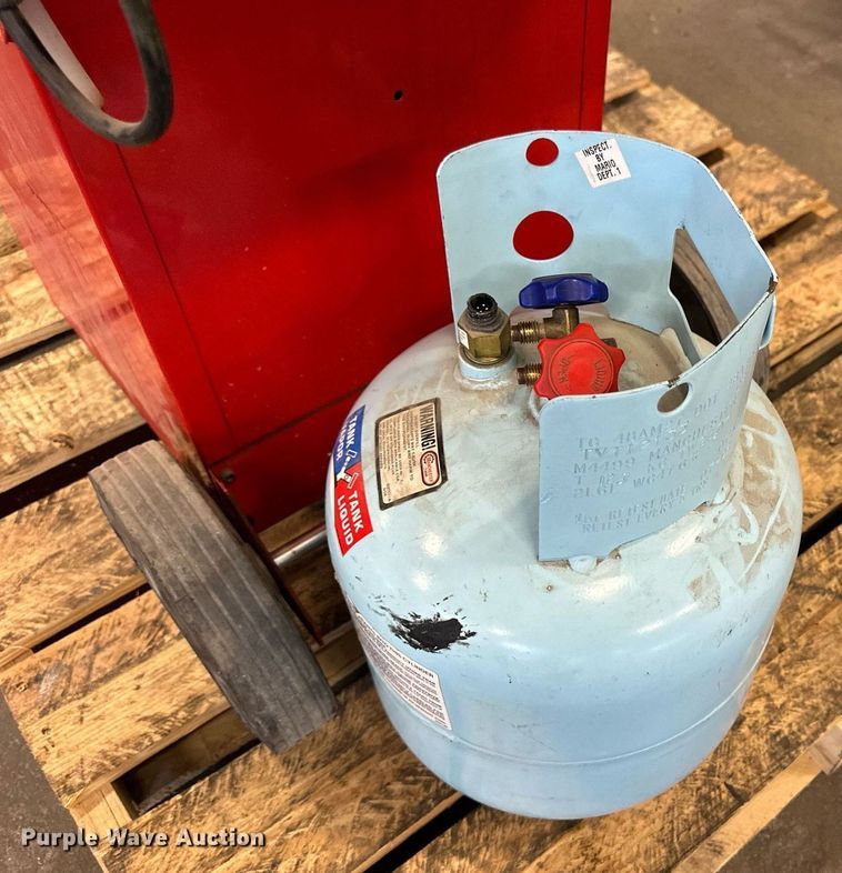 image for item NJ9306 2001 White Industries  1090ST refrigerant recycler