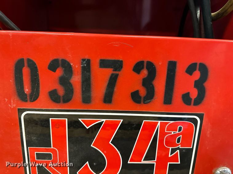 image for item NJ9306 2001 White Industries  1090ST refrigerant recycler