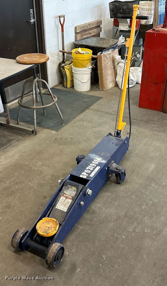 image for item NJ9311 NAPA 791-6620E floor jack