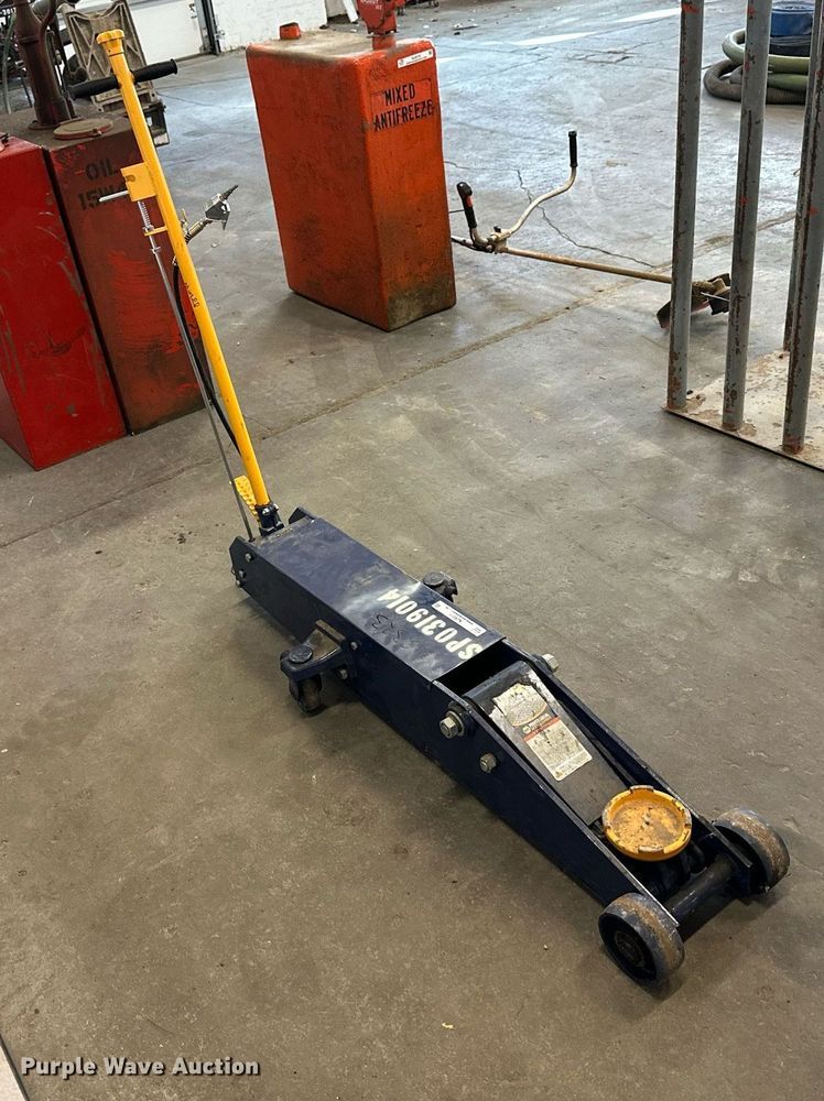 image for item NJ9311 NAPA 791-6620E floor jack